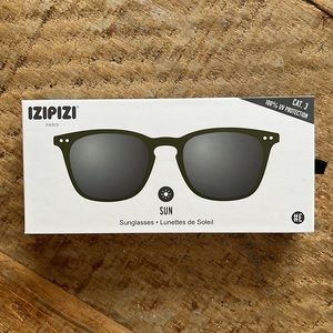 IZIPOZI Paris - Sunglasses khaki Green w/ Grey Lens